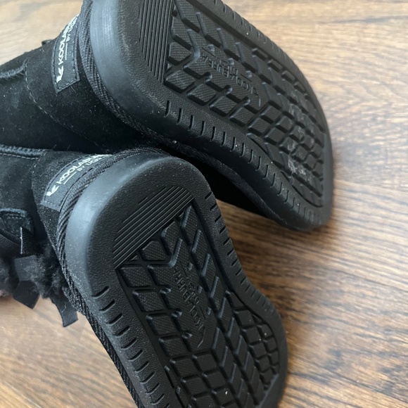 Koolaburra Toddler Boots (size 8) - Picture 2 of 3